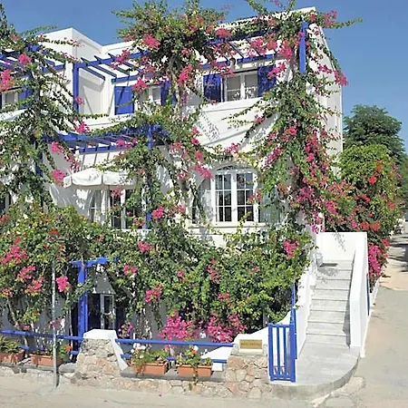 Proteas Hotel Kamári